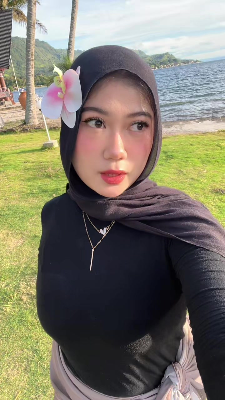 @Velisa