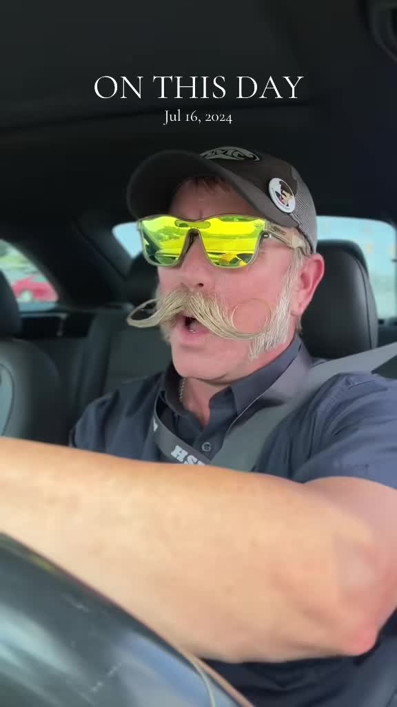 @Bobandelliothismustache