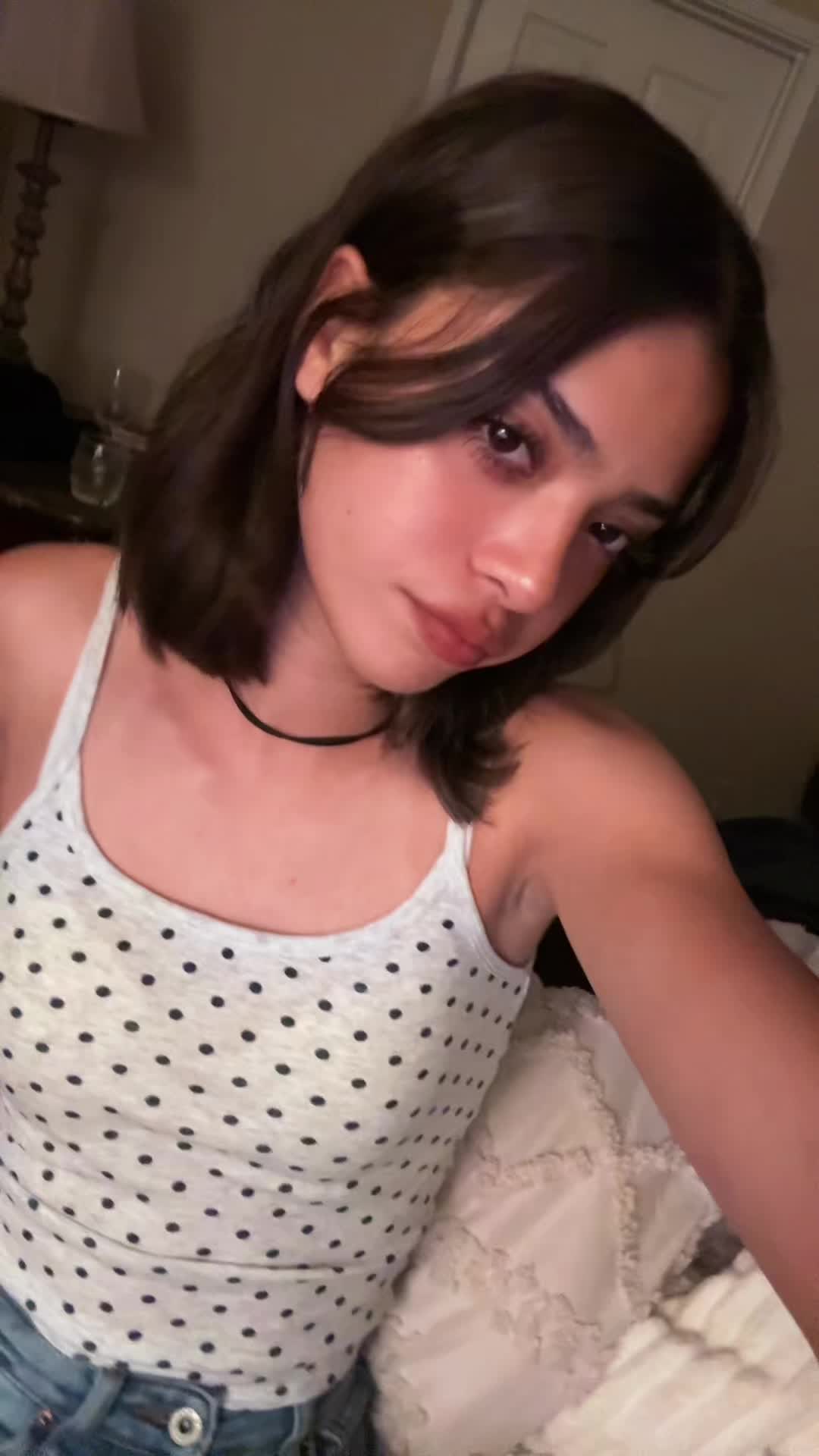 @bella