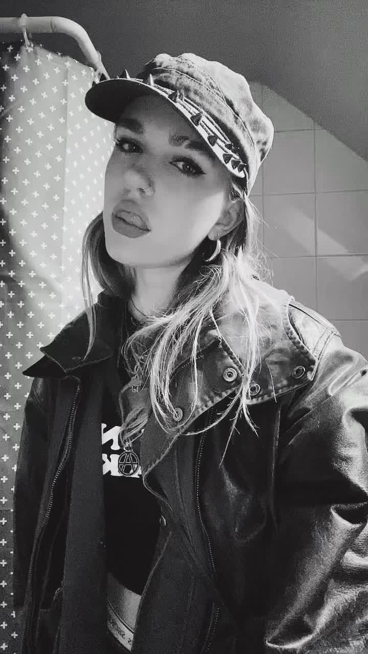 @𝕮𝖆𝖗𝖑𝖆
