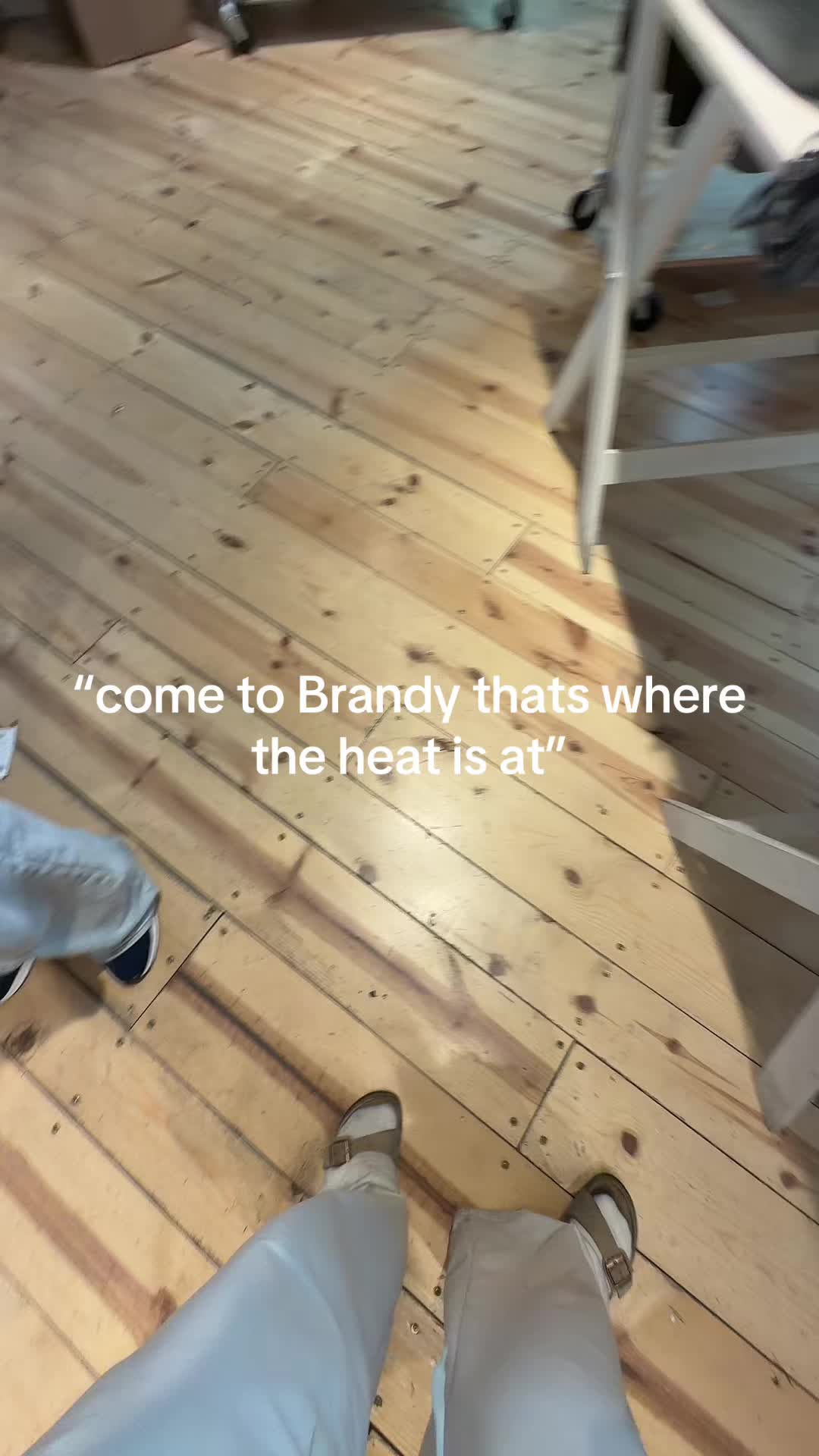 @Ava