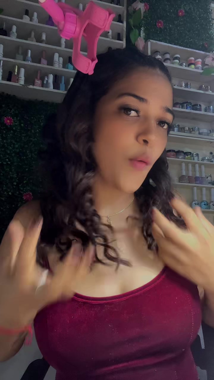 @Reina
