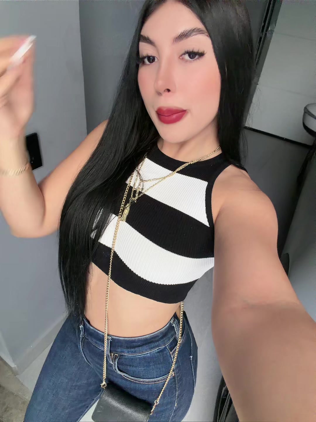 @Lesly