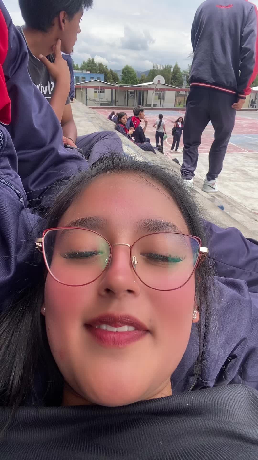 @𝕸𝖝𝖊𝖑 🍯