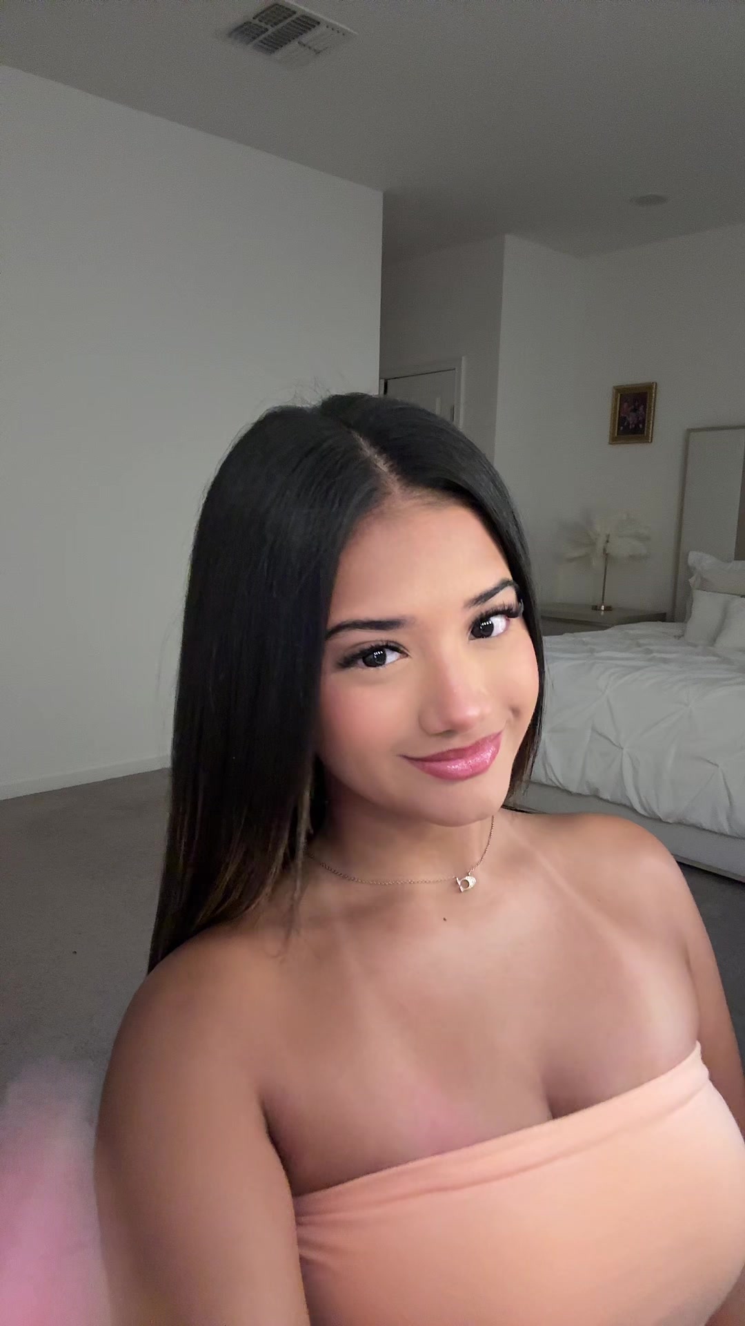 @Hillarypayamps