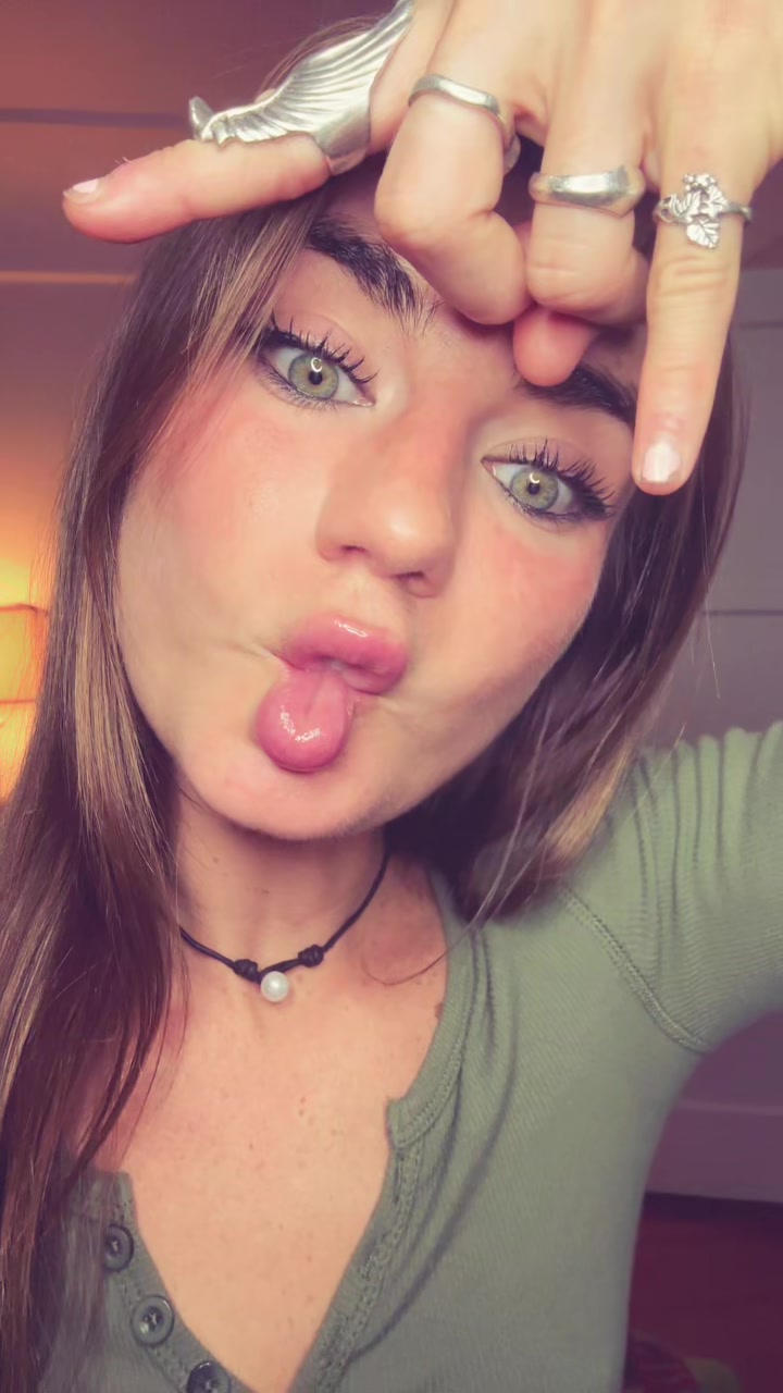 @urgirlsterl