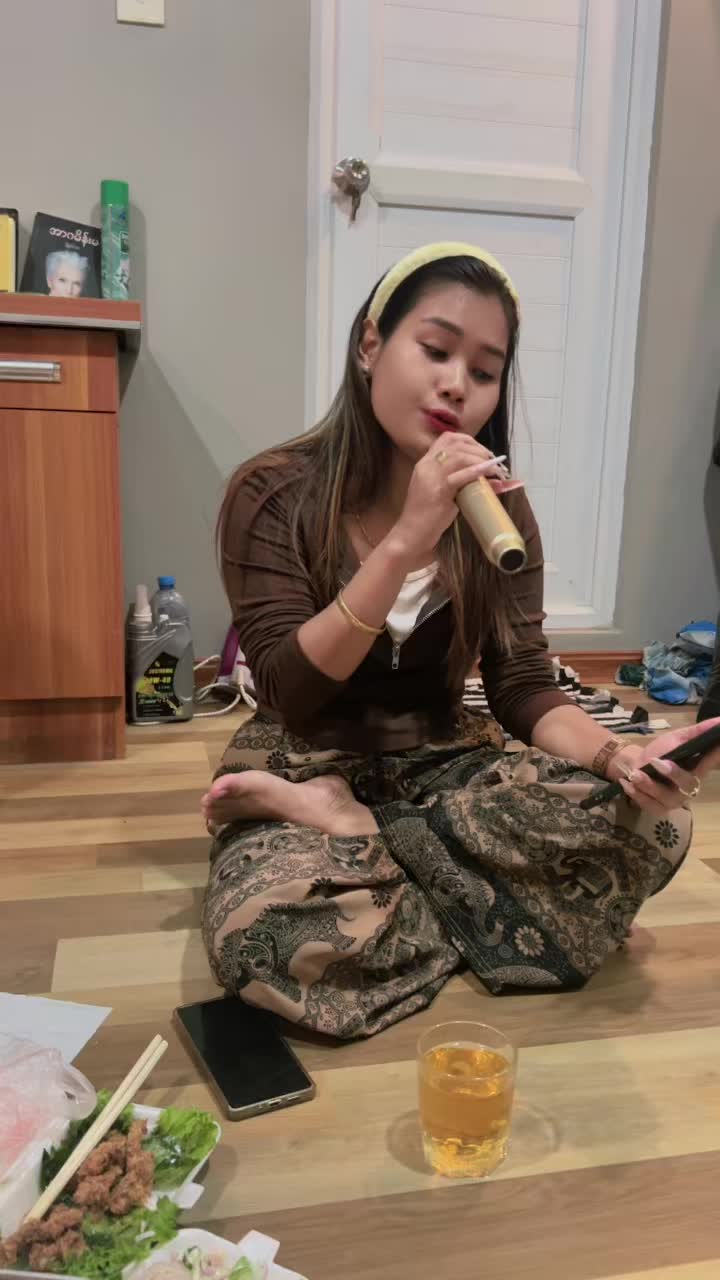 @Su Myat { ဘိုကလေးသူ😘😘😘 }