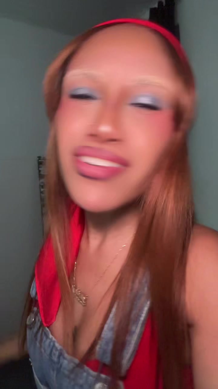 @Myleftcheeck