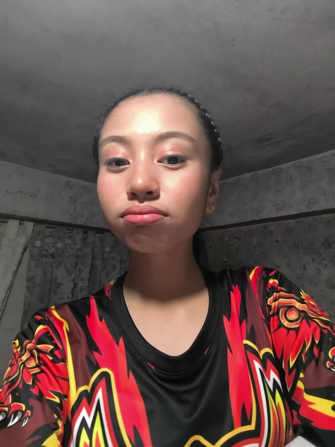 @Ella