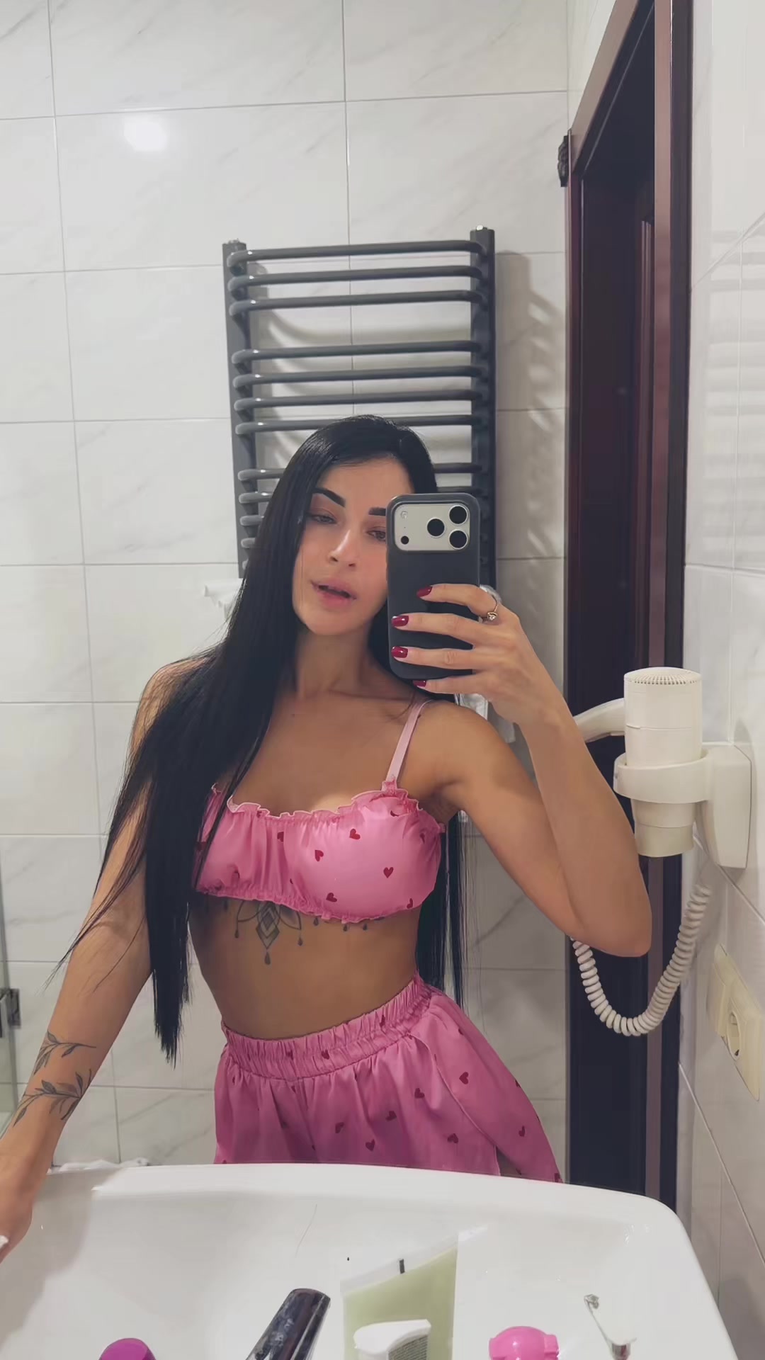 @Карина