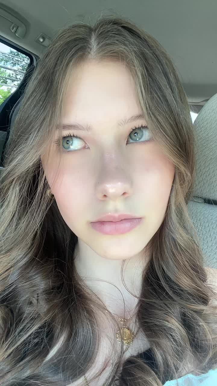 @victoriaangelmw