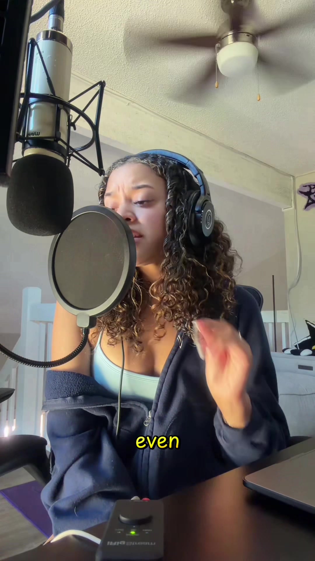 @xova★
