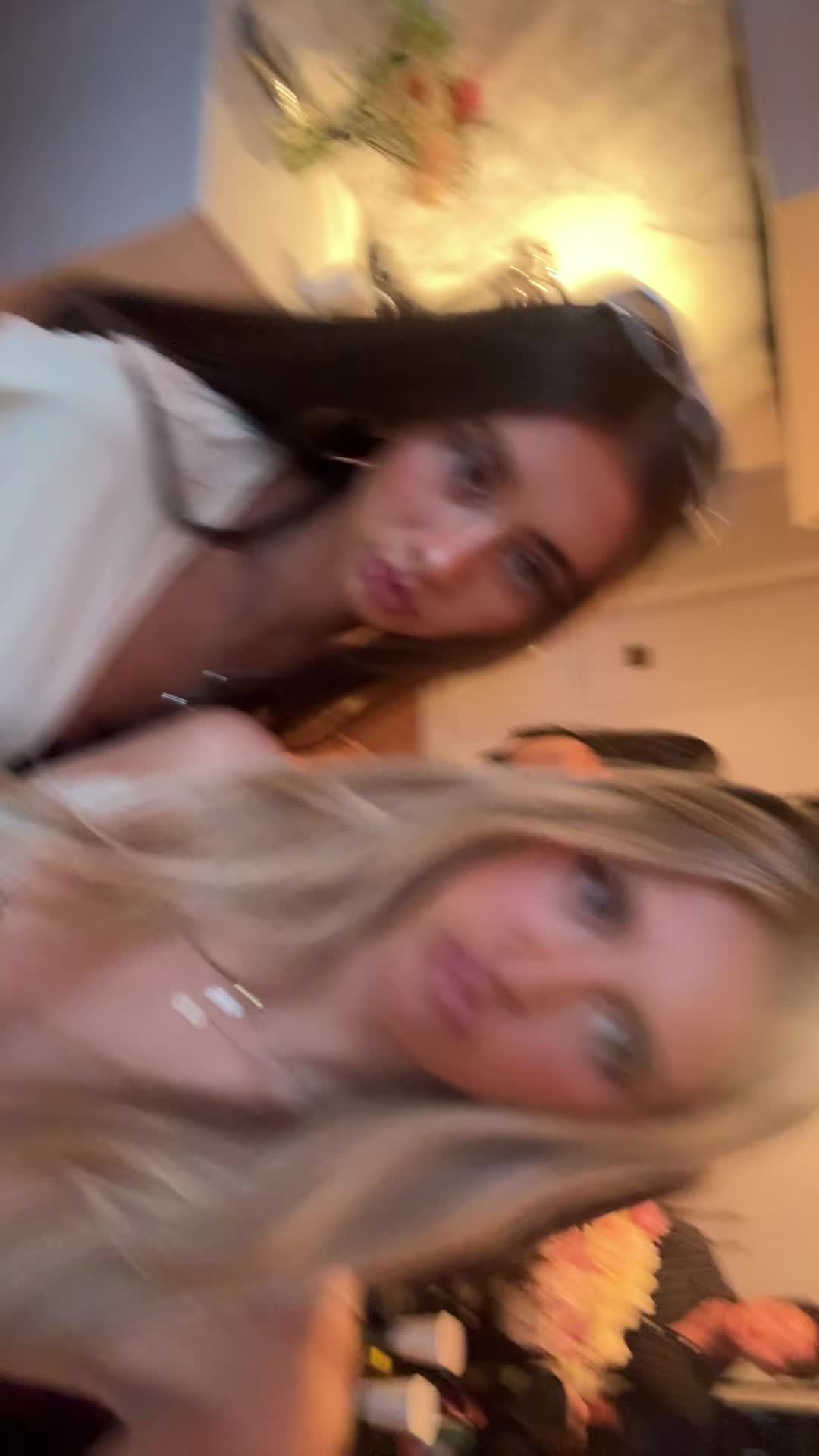 @AVA