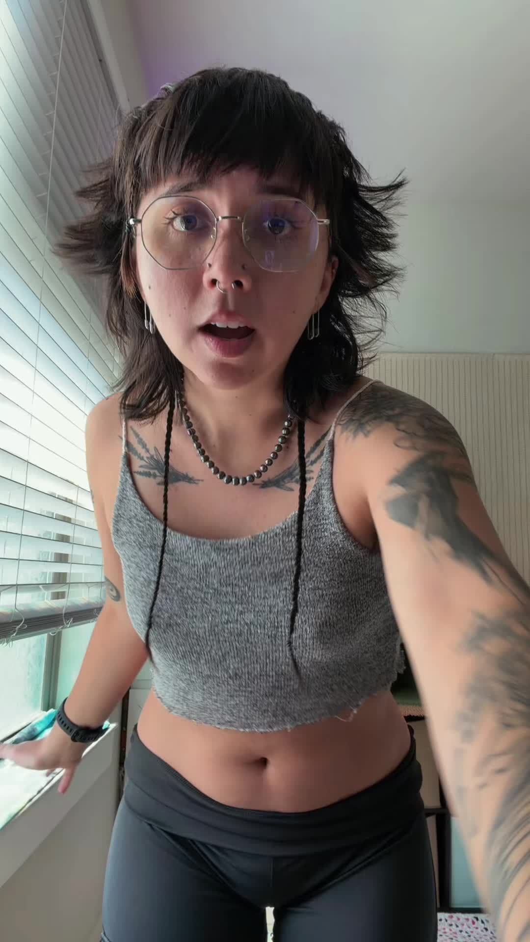 @payaxx🖤