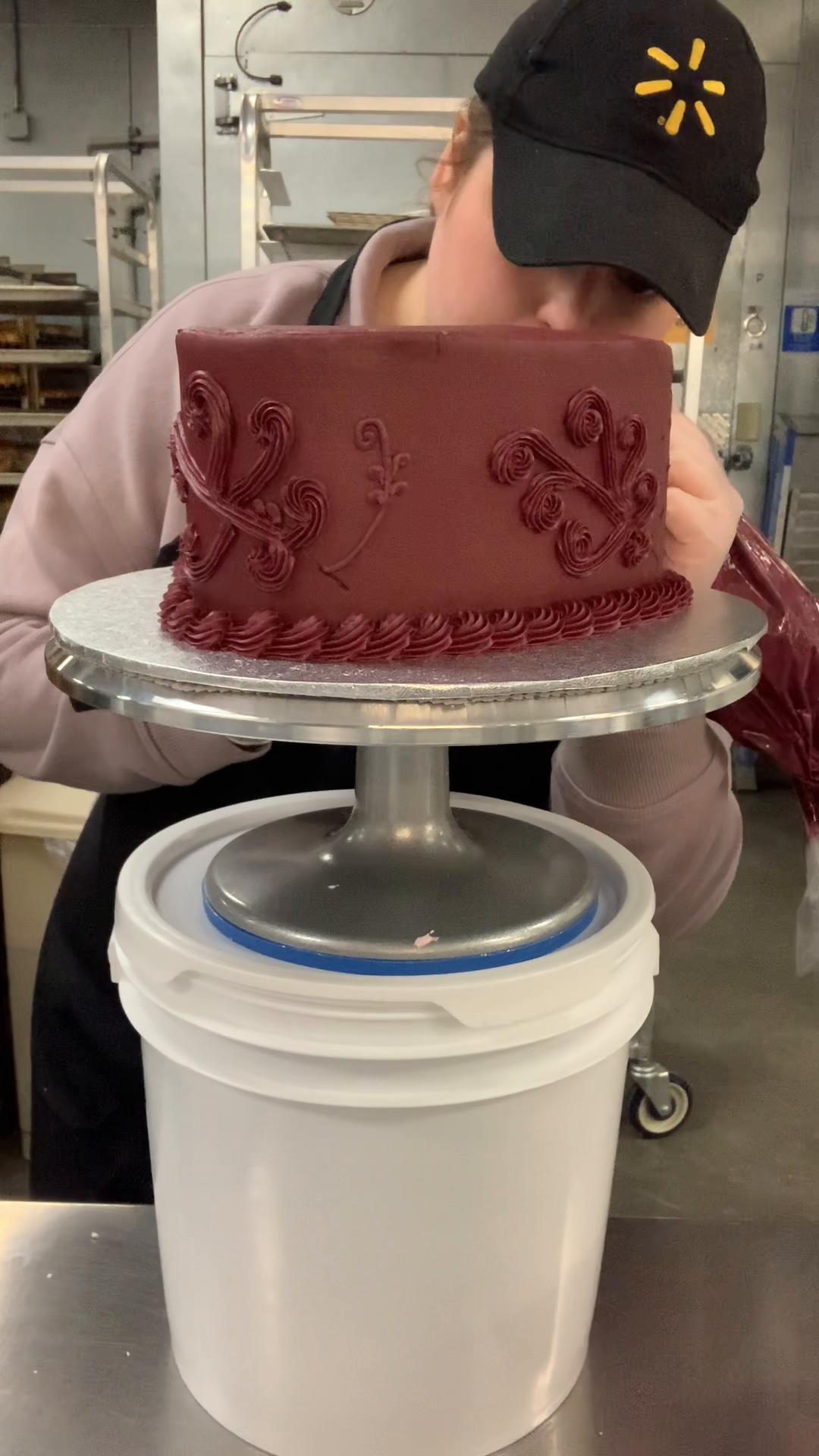 @Ruby🎂🧁💛