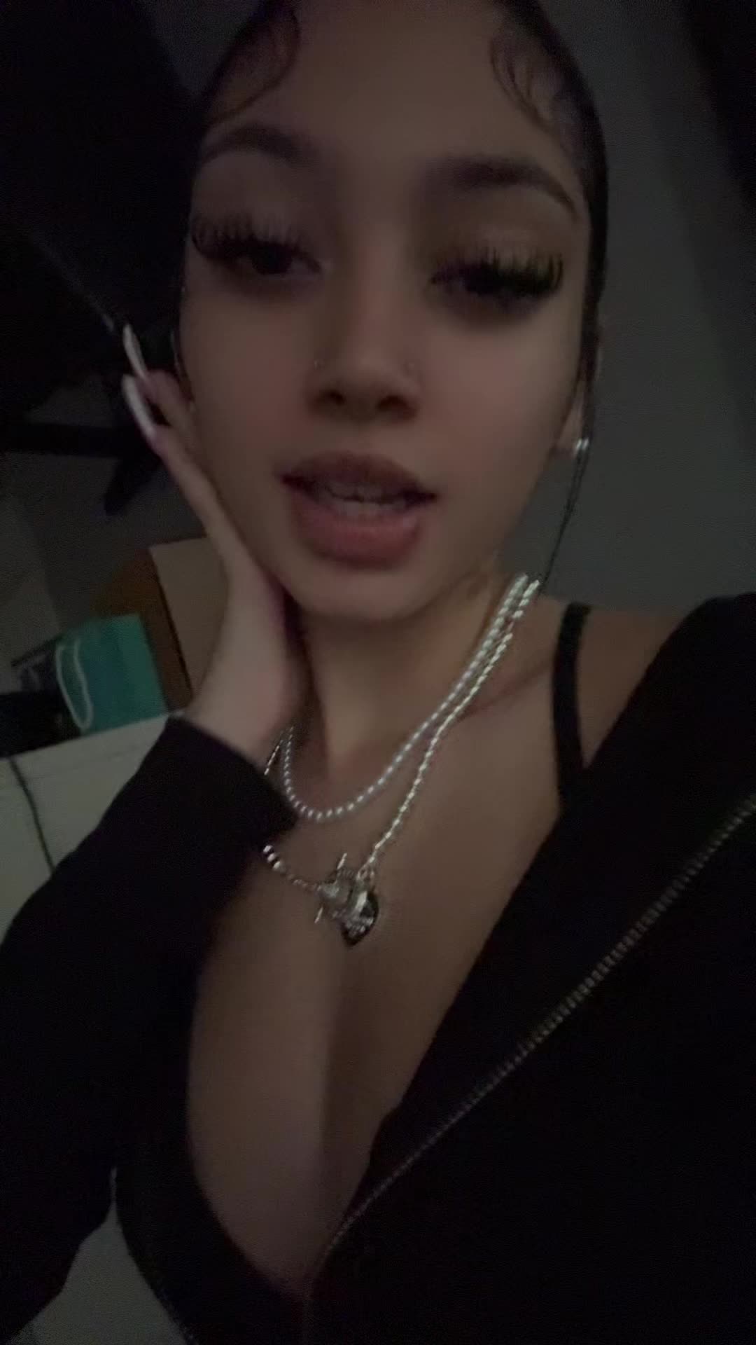 @Bella💗