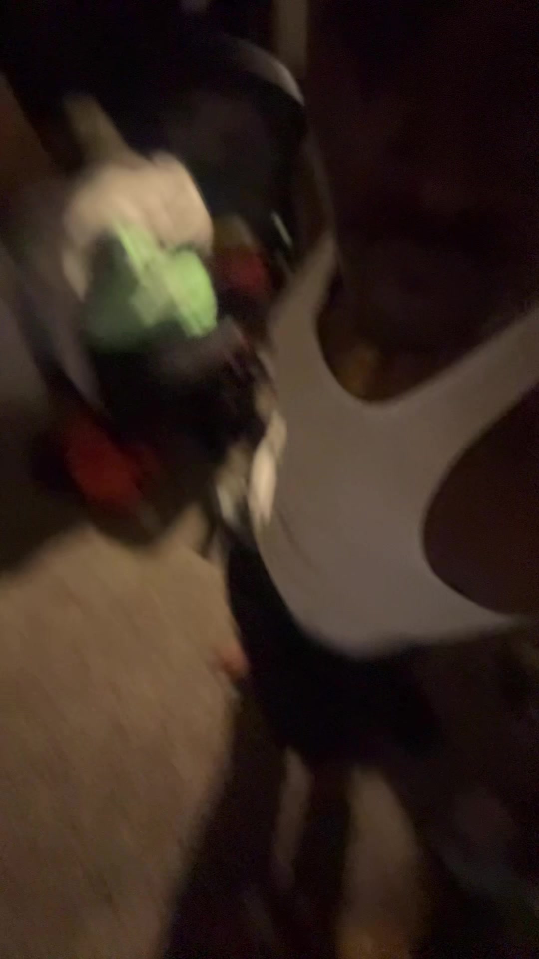 @👣