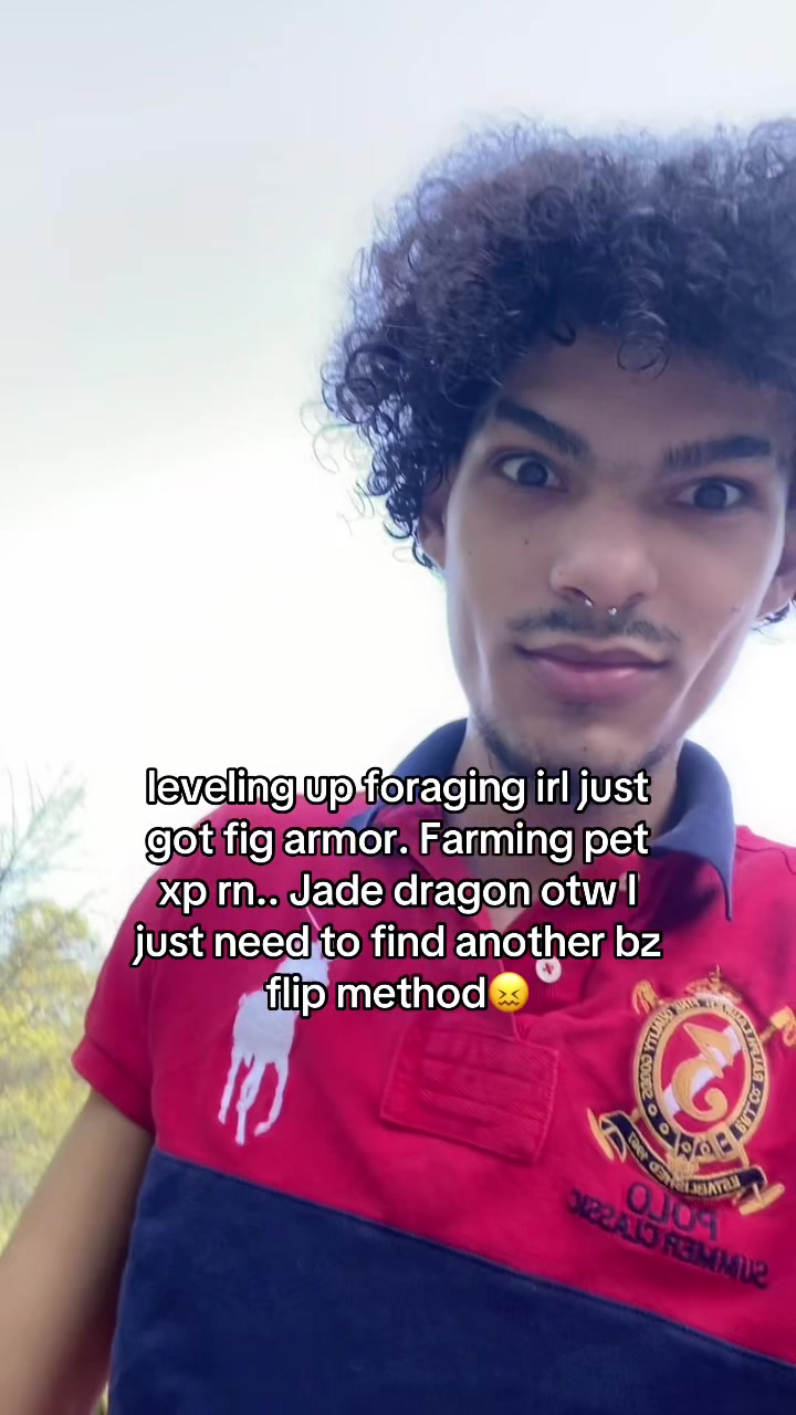 @:3