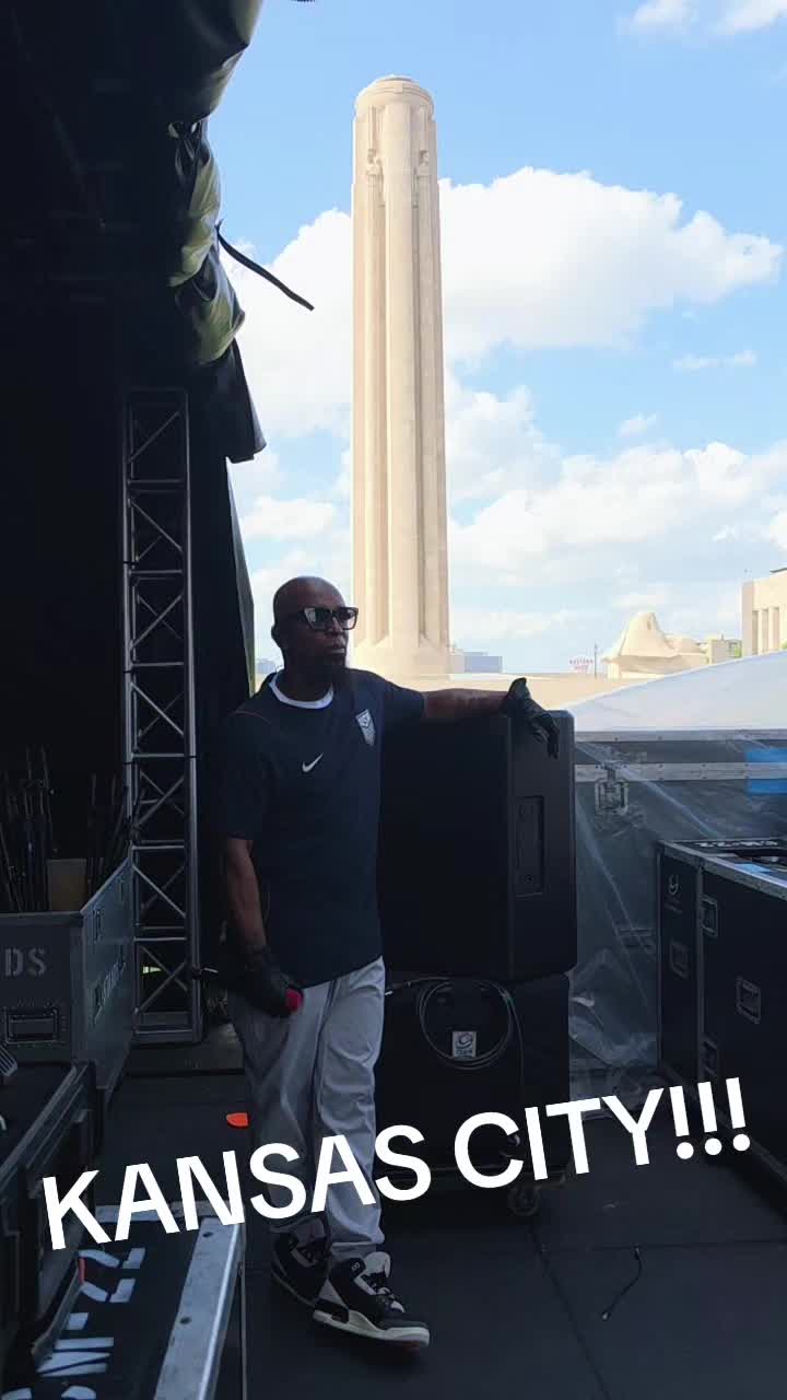 @Tech N9ne
