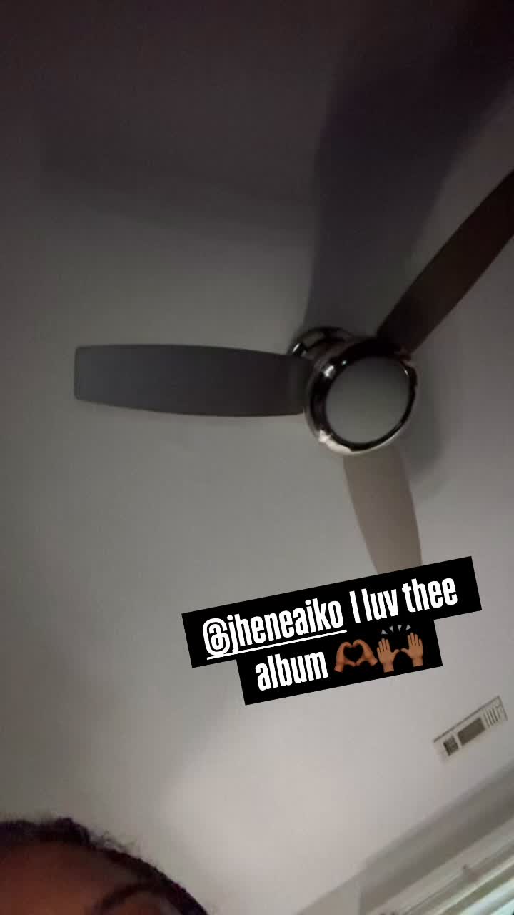 @AmomentWithDanni