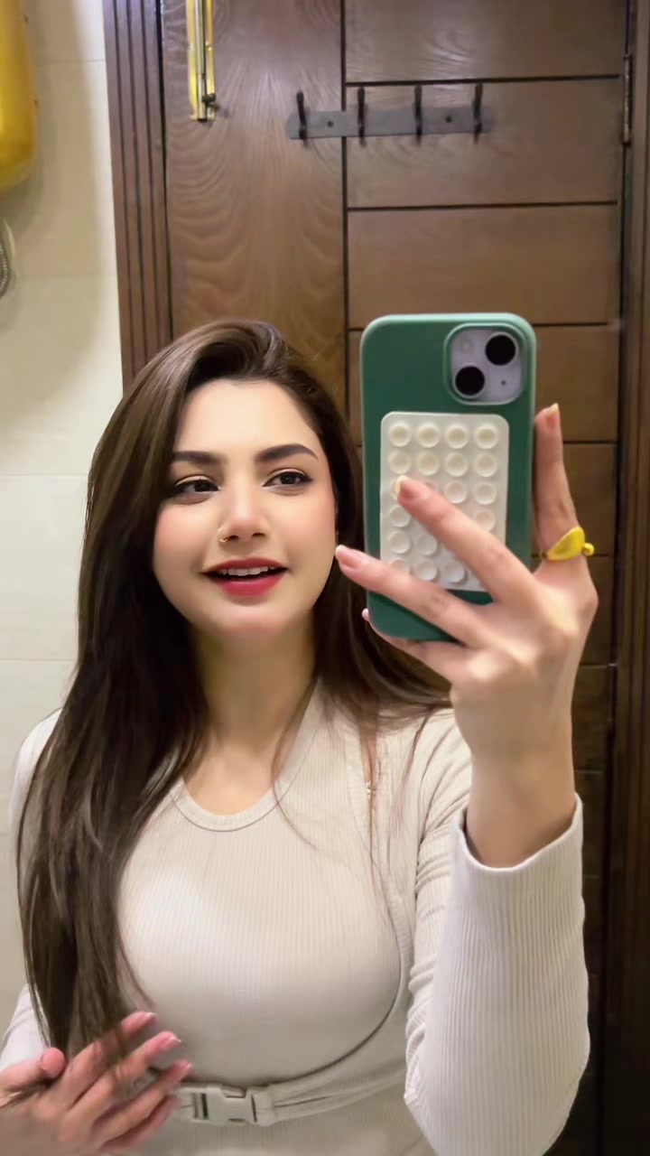 @Malaika