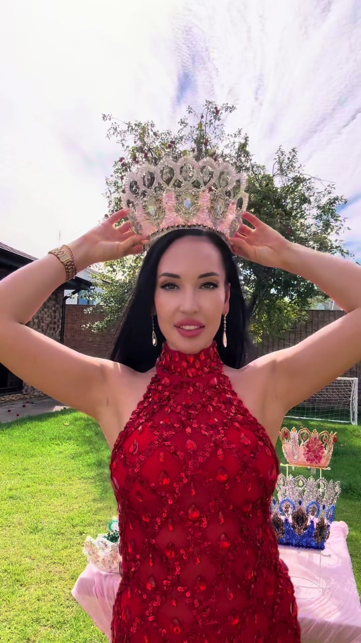 @Королева 👸