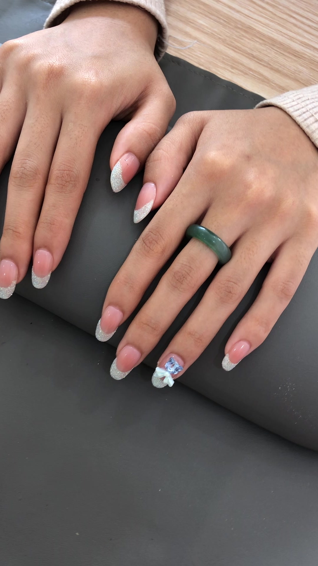 @JMhandmadepressonnails
