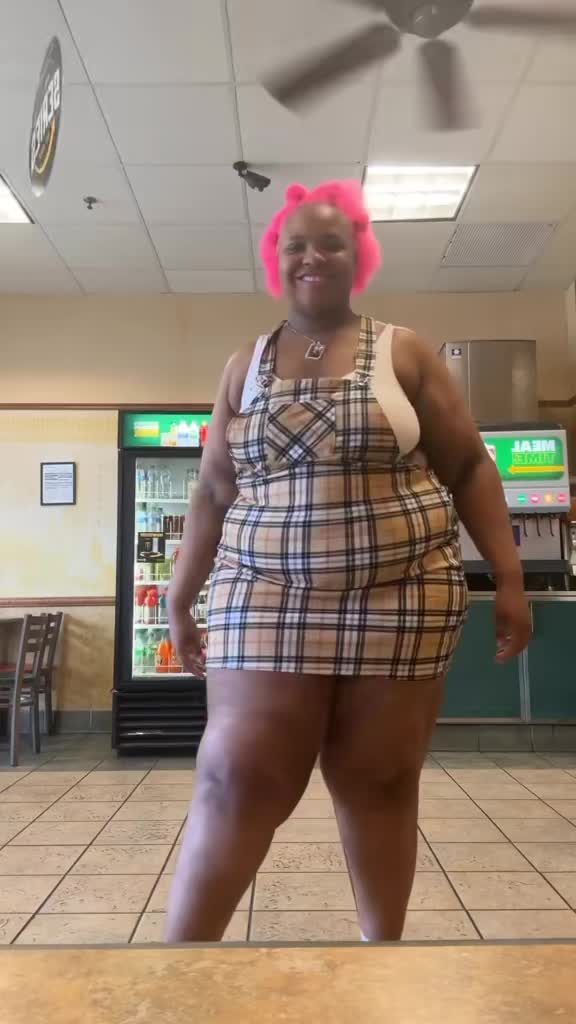 @Lovely Peaches
