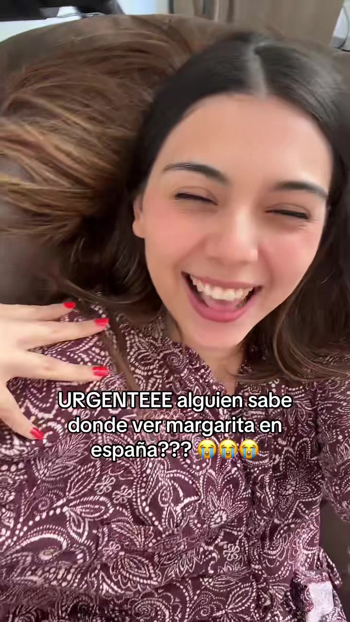 @adrianaleivaac