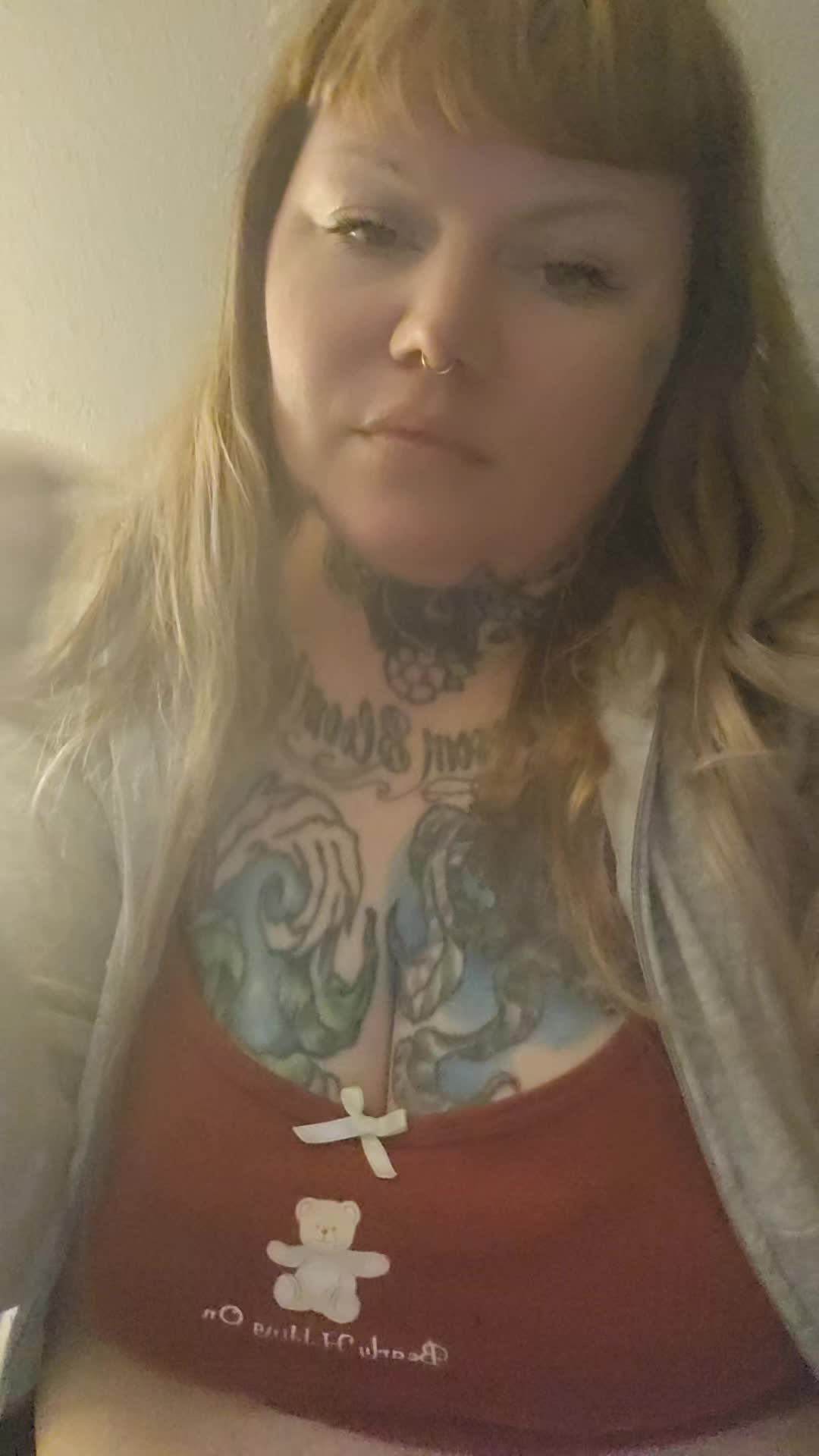 @LuxNoir/Gothbrat