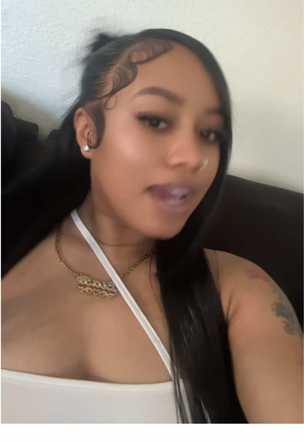 @Lia B💋