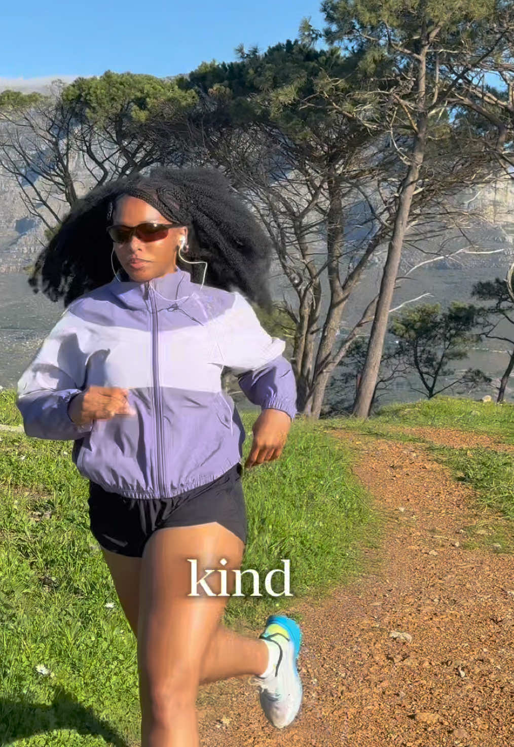 @KhanyaMzobe