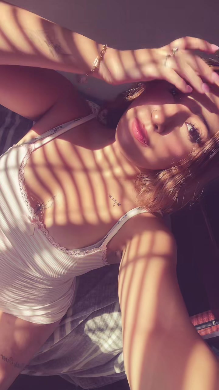@Julieana