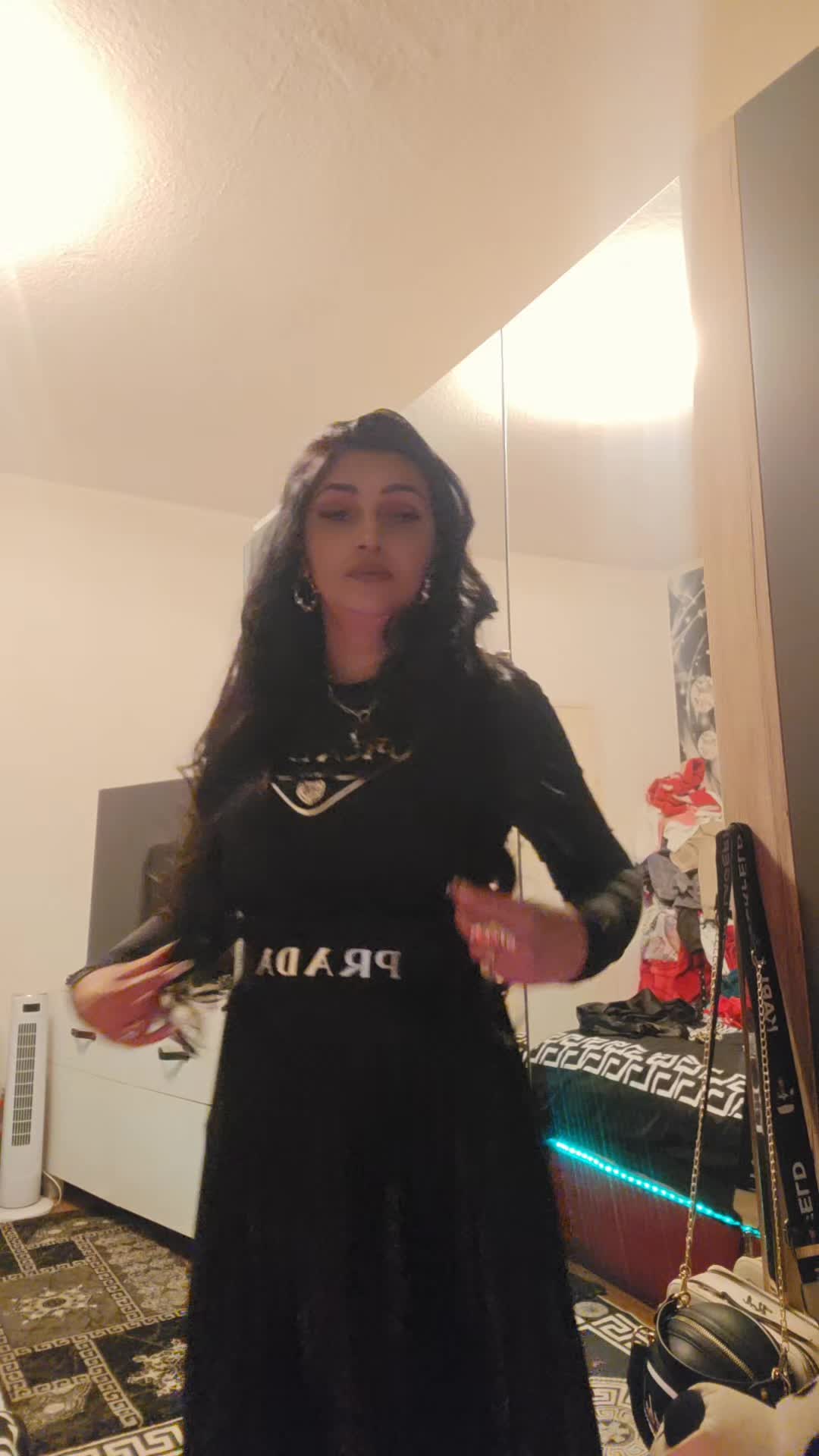 @Ancuta🖤♣️♥️Lupu