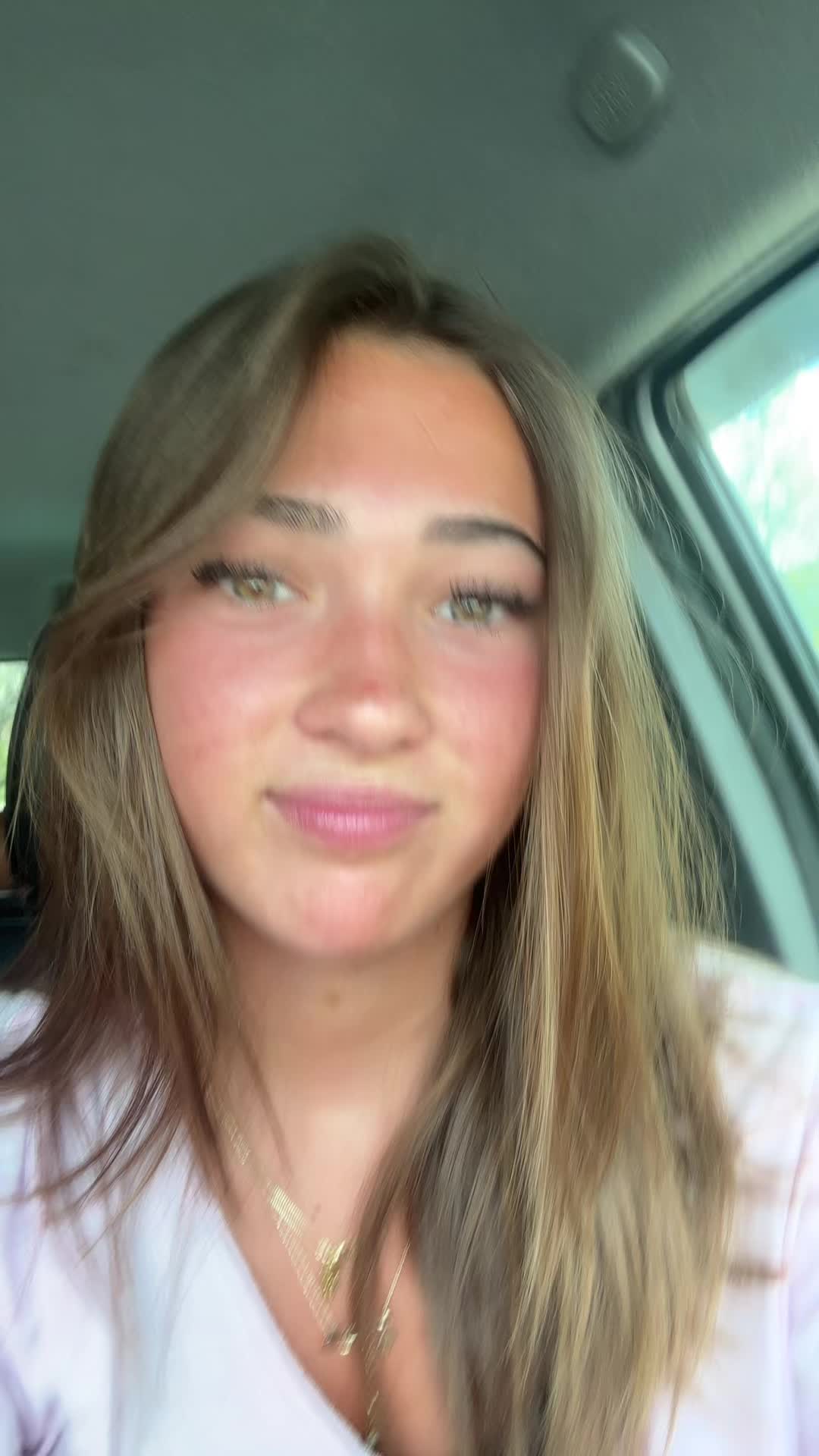 @😚