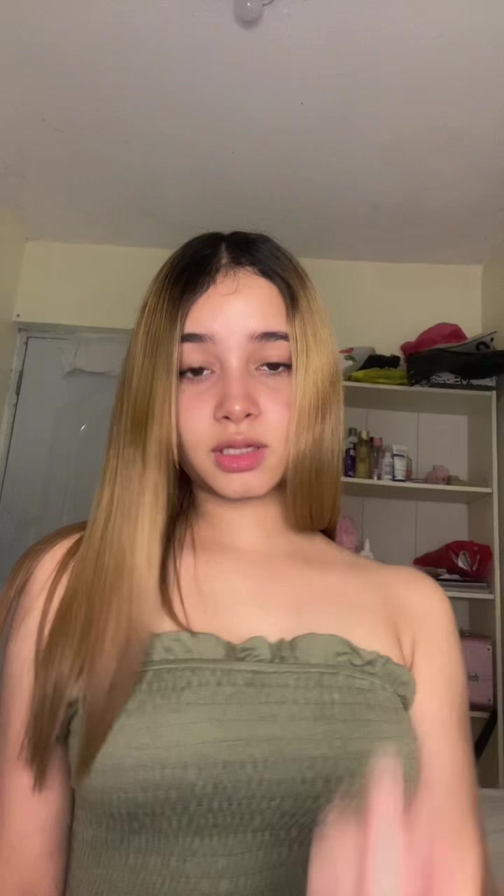@angela_nin