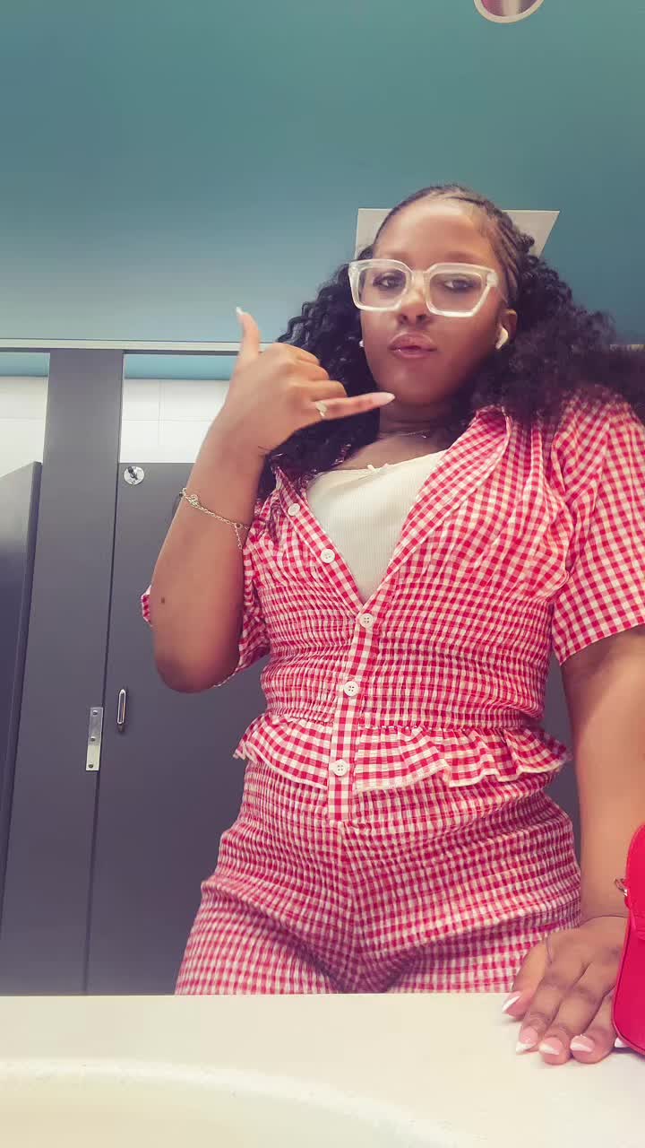 @niyaaaa