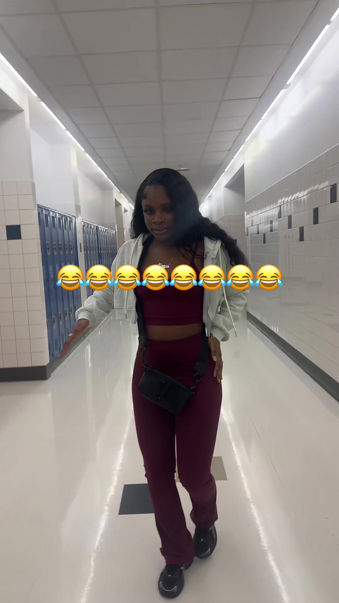 @prettyredbone🍒