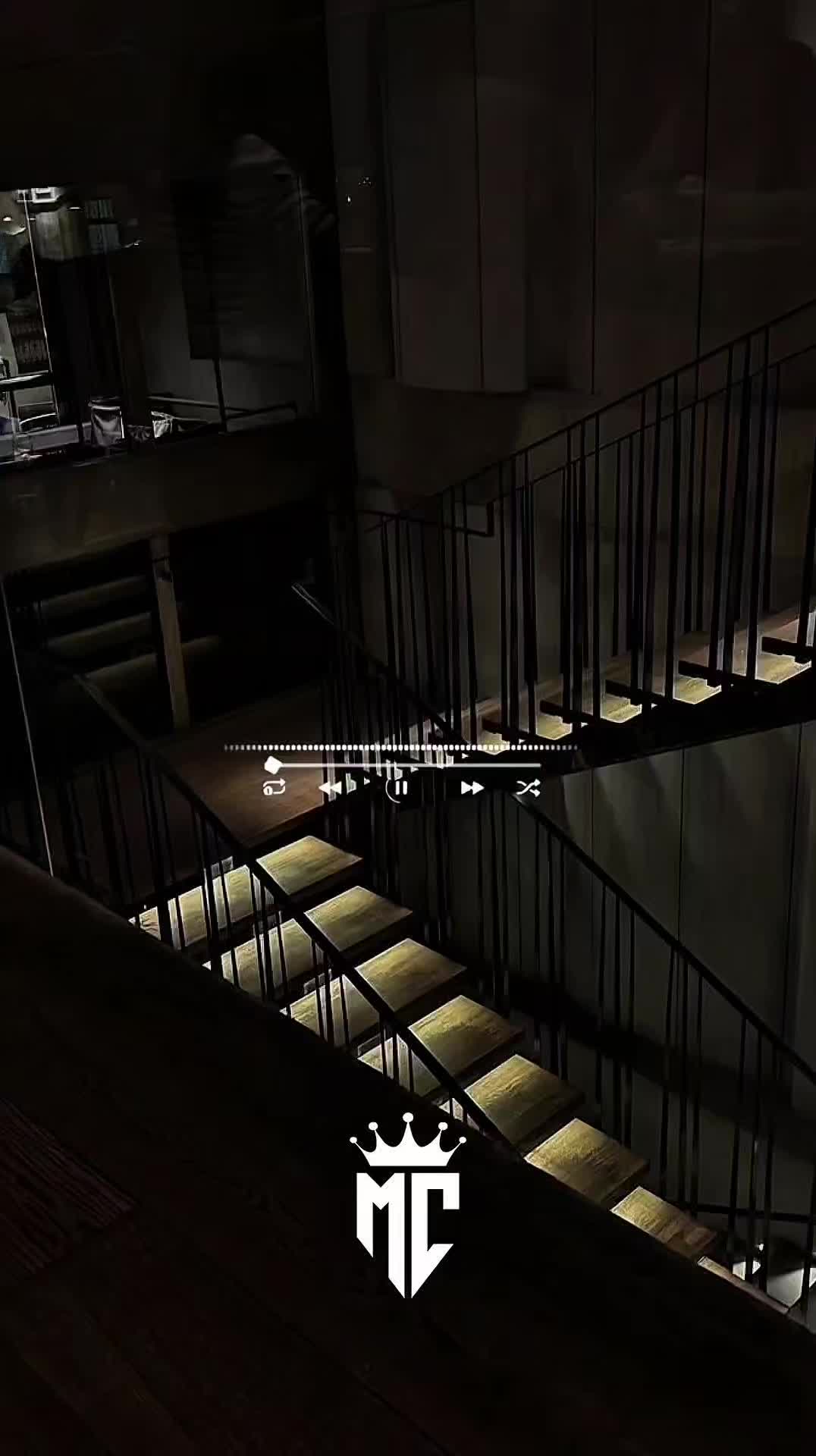 @๐๐๐ฅ๐ข๐ฌ๐ฌ๐๐๐ป