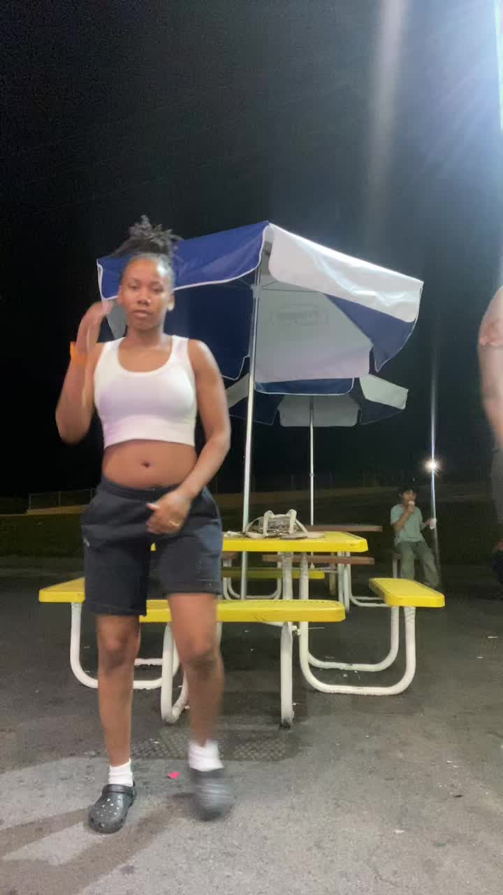 @goldennngoddesss