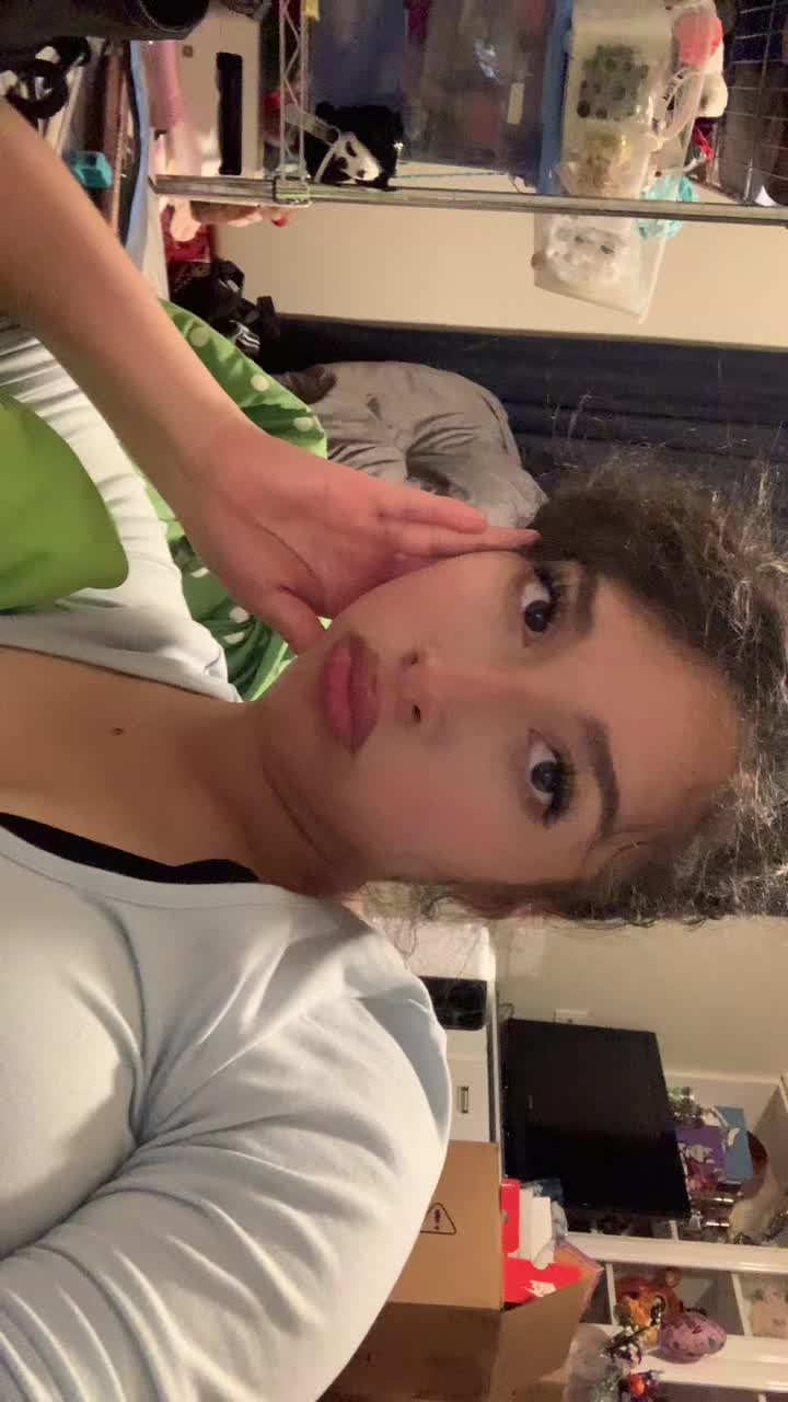@🕷