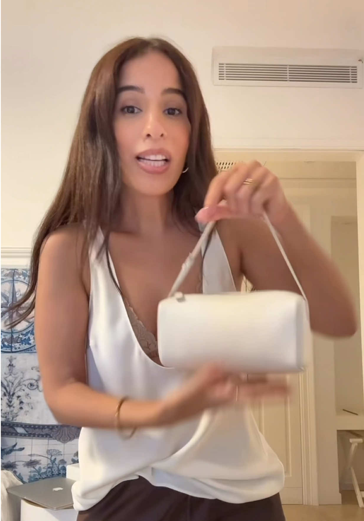 @GLAMBYROXY