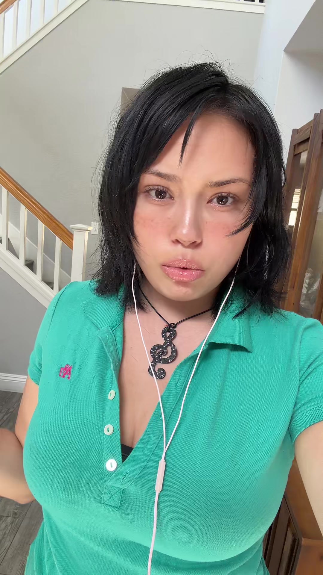 @malialiala