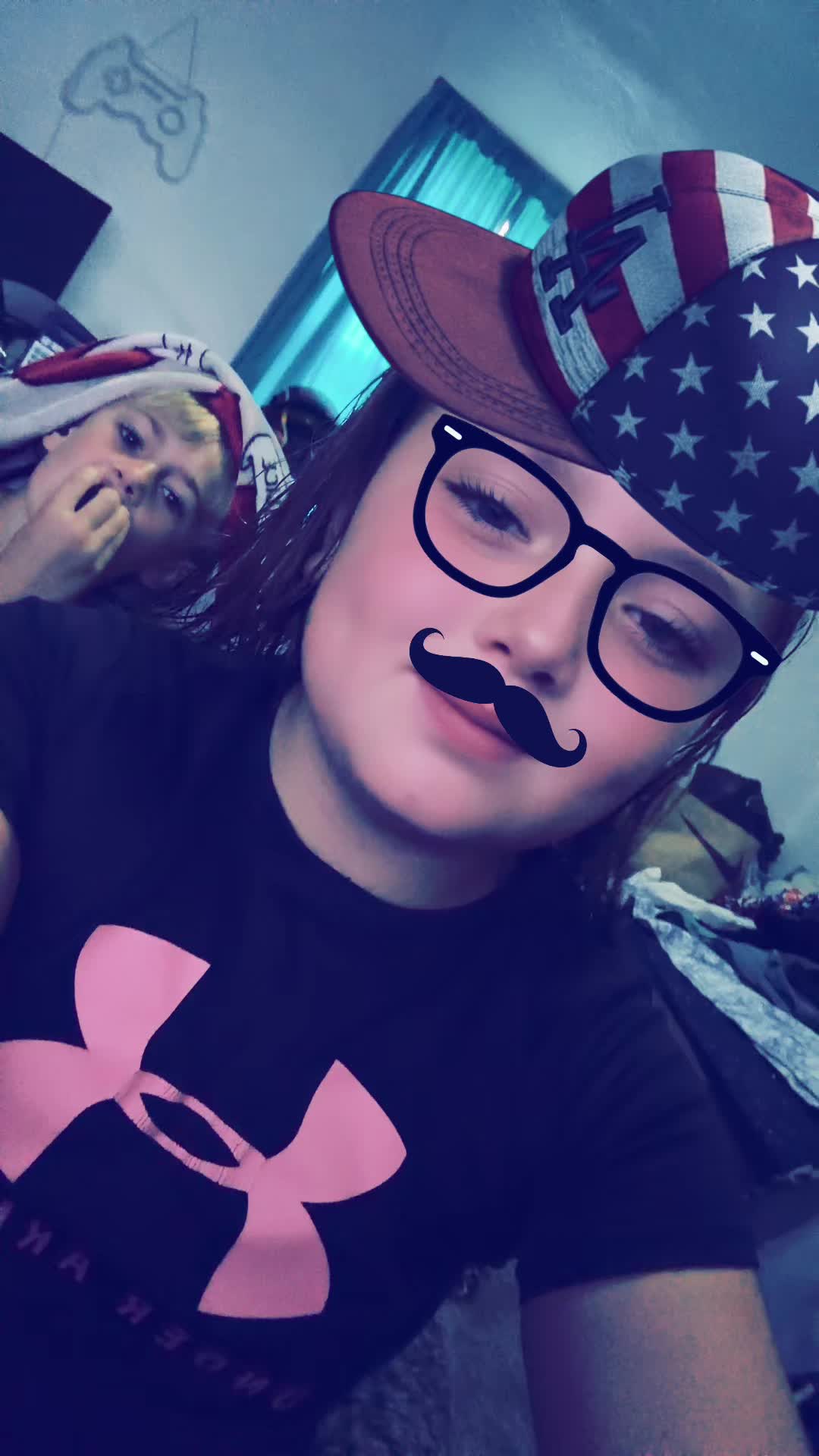 @…