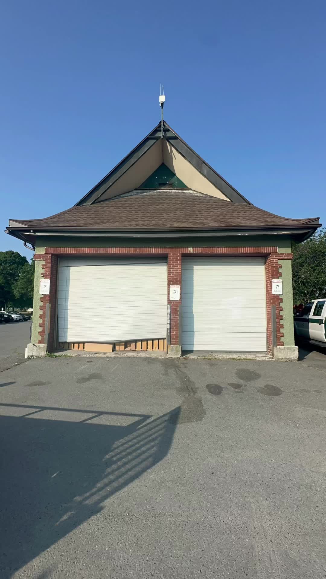 @Bella Overhead Doors LLC