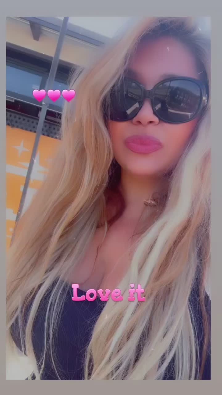 @Lauryn