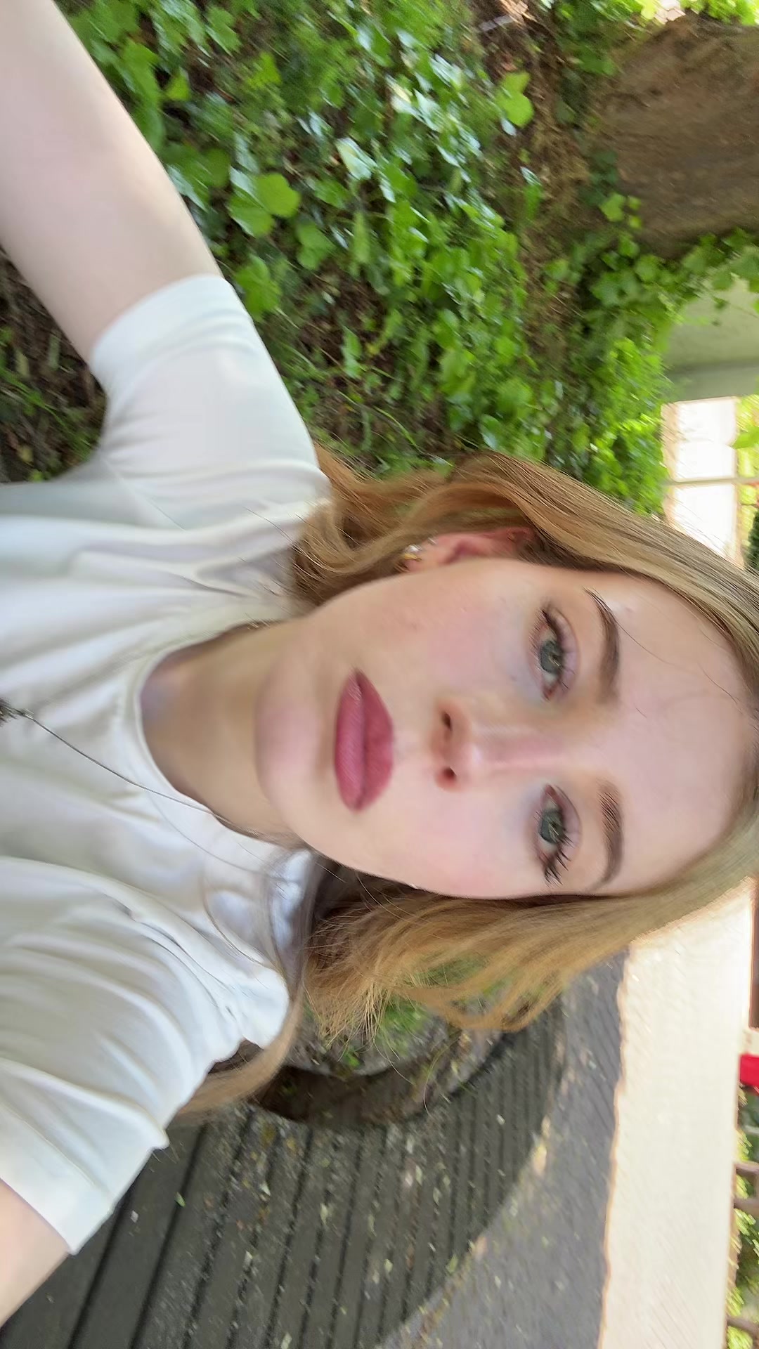 @mj
