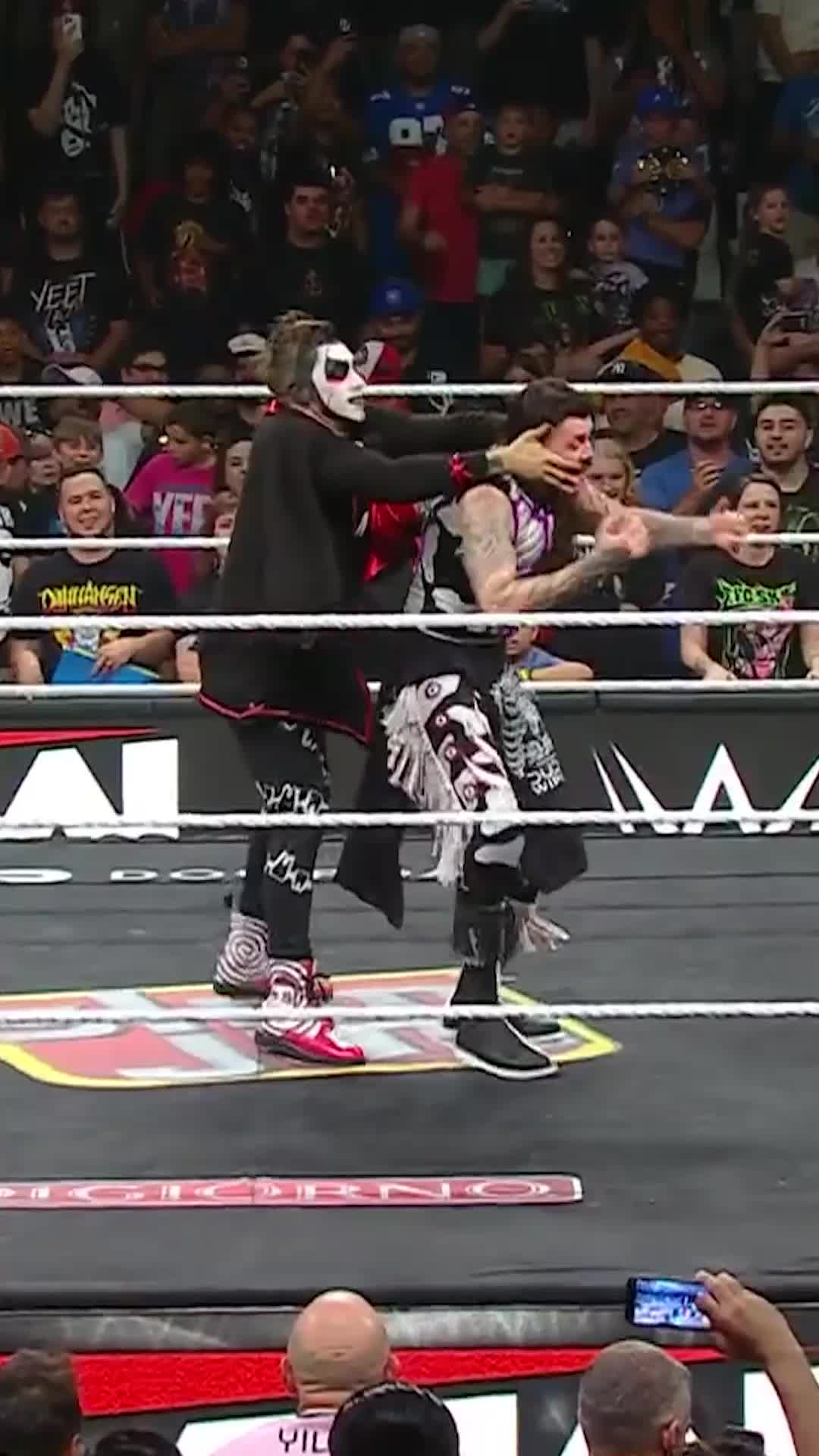 @WWE Espa&ntilde;ol