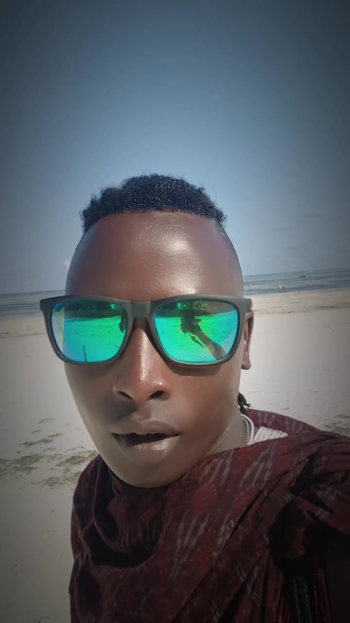 @lomeloo lasaro