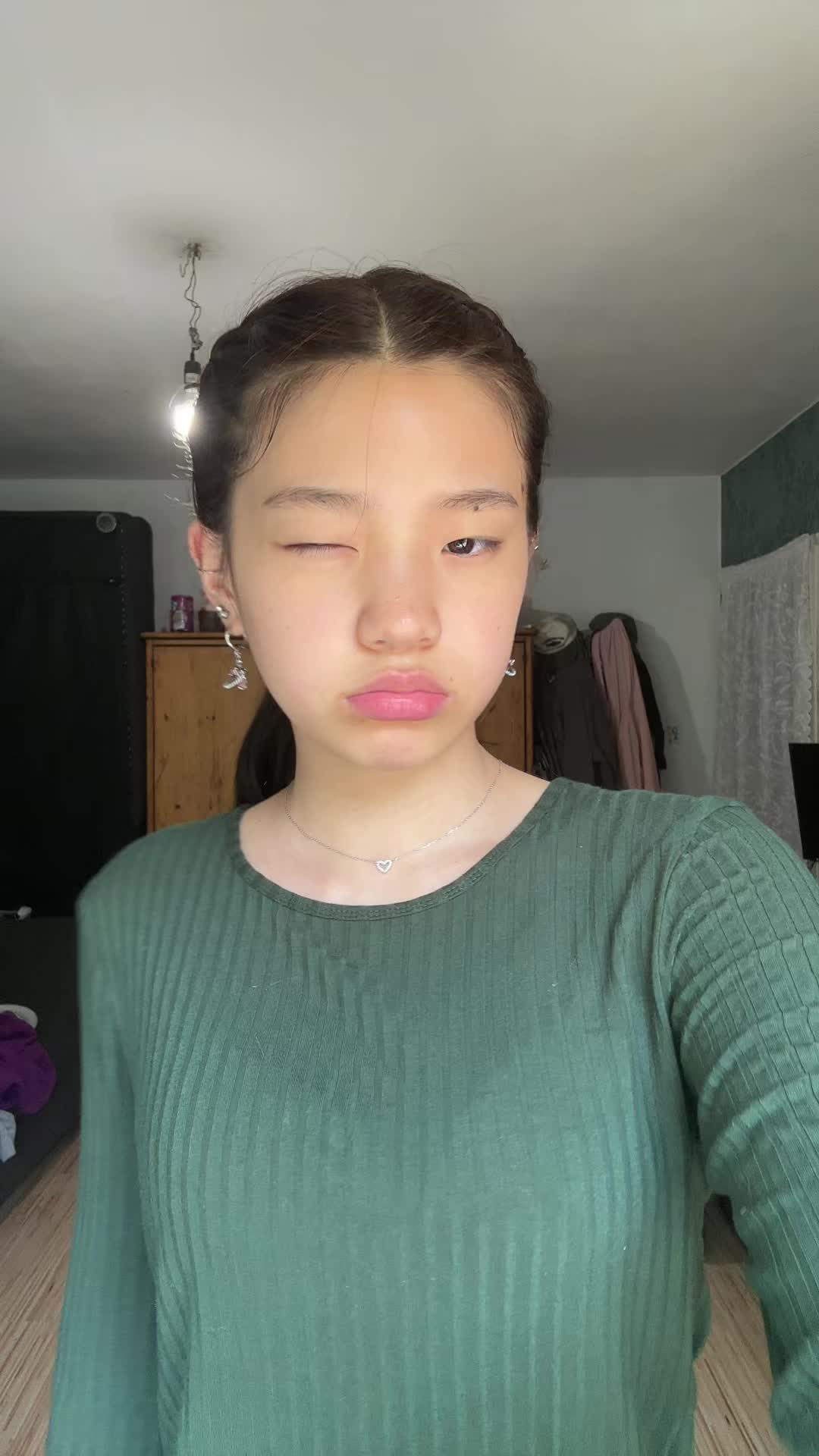 @Julliz